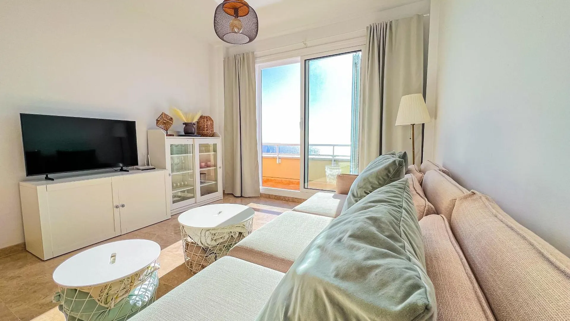 Sunset Paradise - 1 Bedroom With Ocean Views And Pool, Pa74 Puerto de Santiago  Puerto de Santiago (Tenerife)